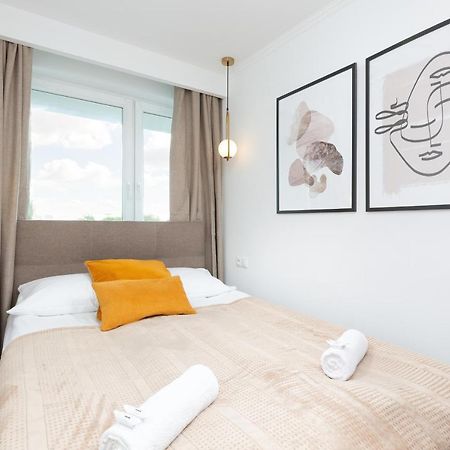Metro Marymont Apartment By Noclegi Renters 华沙 外观 照片