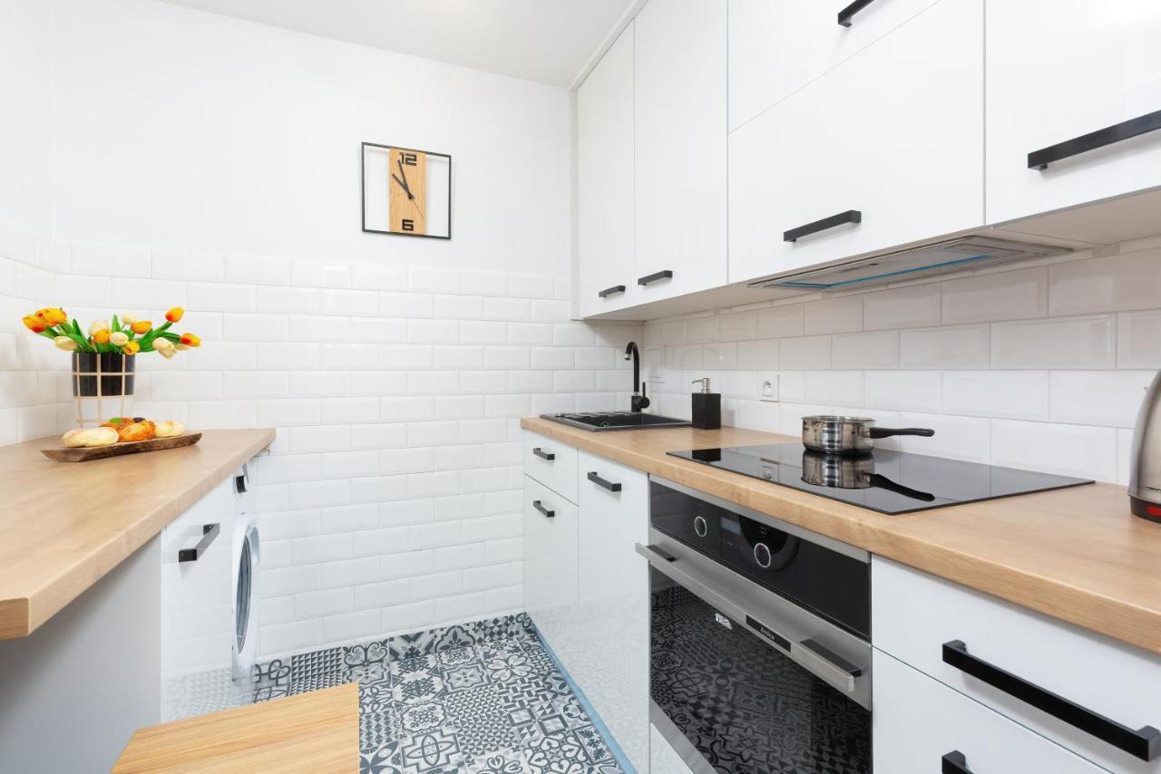 Metro Marymont Apartment By Noclegi Renters 华沙 外观 照片